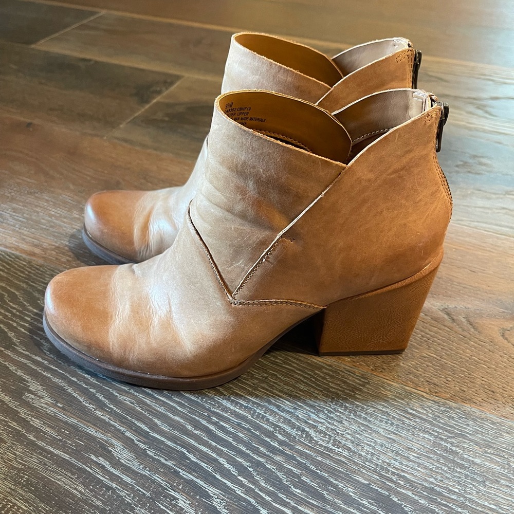 Korks by Kork Ease Dyoma Bootie Size 9.5